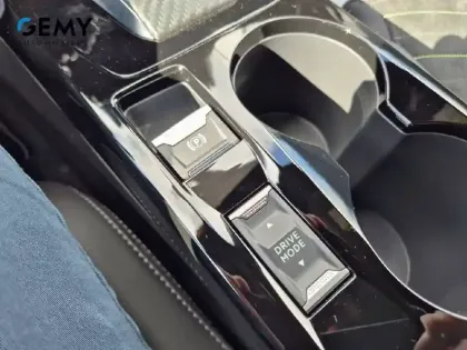 Photo 83 Peugeot 208  Electrique 54 kWh 156ch