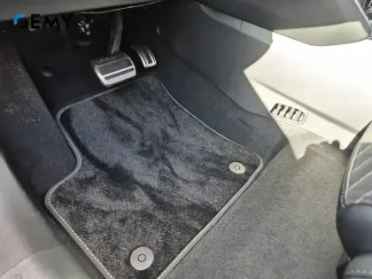 Photo 63 Peugeot 208  Electrique 54 kWh 156ch