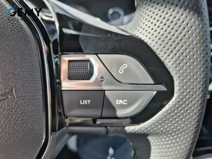 Photo 53 Peugeot 208  Electrique 54 kWh 156ch