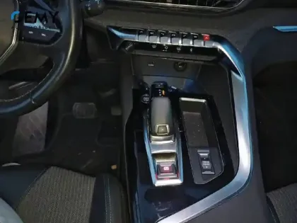 Photo 13 Peugeot 3008  Puretech 130ch S&S EAT8