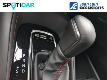 Photo 10 Toyota Corolla  Touring Sports Hybride 178ch