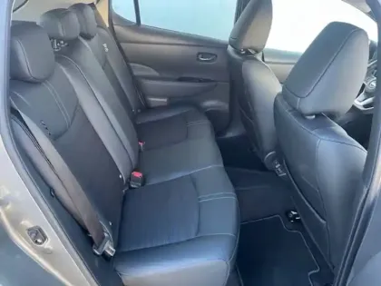 Photo 16 Nissan Leaf  Electrique 40kWh