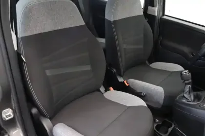 Photo 24 Fiat Panda  1.0 70 ch Hybride BSG S/S