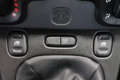 Photo 16 Fiat Panda  1.0 70 ch Hybride BSG S/S