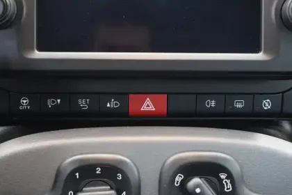 Photo 20 Fiat Panda  1.0 70 ch Hybride BSG S/S