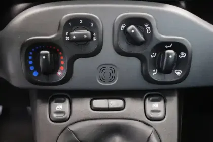 Photo 9 Fiat Panda  1.0 70 ch Hybride BSG S/S