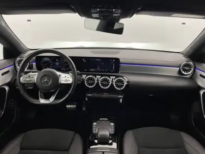 Photo 31 Mercedes CLA  Coupé 200 7G-DCT