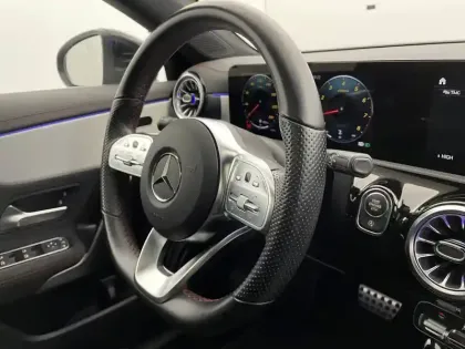 Photo 30 Mercedes CLA  Coupé 200 7G-DCT