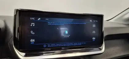 Photo 21 Peugeot 208  PureTech 75 S&S BVM5