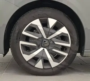 Photo 5 Peugeot 208  PureTech 75 S&S BVM5