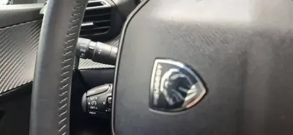 Photo 15 Peugeot 208  PureTech 75 S&S BVM5