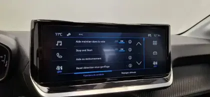 Photo 23 Peugeot 208  PureTech 75 S&S BVM5