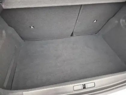 Photo 20 Peugeot 208  Electrique 50 kWh 136ch