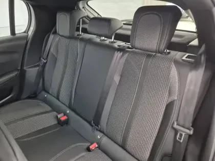 Photo 24 Peugeot 208  Electrique 50 kWh 136ch