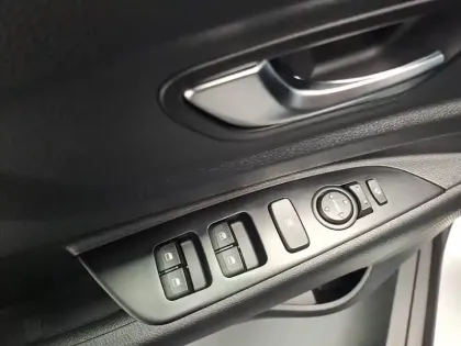 Photo 15 Kia Stonic  1.0 T-GDi 115 ch MHEV DCT7