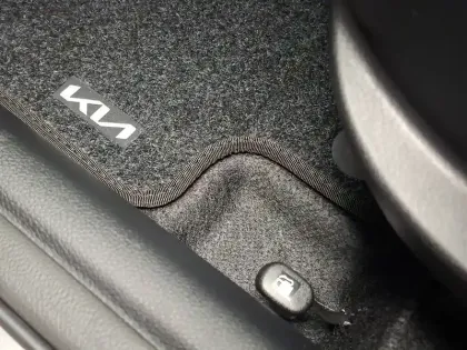 Photo 16 Kia Stonic  1.0 T-GDi 115 ch MHEV DCT7