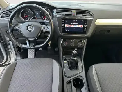 Photo 14 Volkswagen Tiguan  1.5 TSI EVO 130