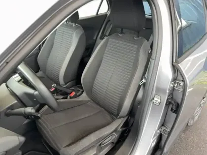 Photo 9 Peugeot 2008  PureTech 100 S&S BVM6