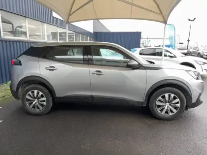 Photo 3 Peugeot 2008  PureTech 100 S&S BVM6