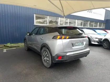 Photo 6 Peugeot 2008  PureTech 100 S&S BVM6