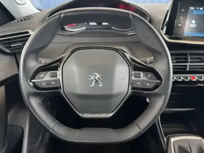 Photo 15 Peugeot 2008  PureTech 100 S&S BVM6