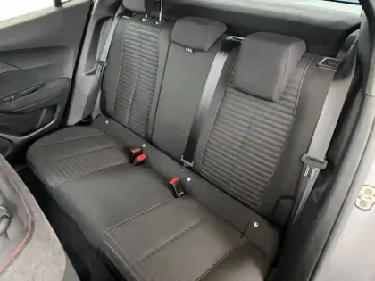 Photo 21 Peugeot 2008  PureTech 100 S&S BVM6