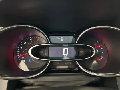 Photo 16 Renault Clio  dCi 90 E6C