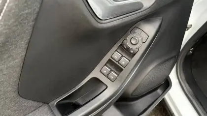 Photo 12 Ford Puma  1.0 EcoBoost 125 ch mHEV S&S BVM6