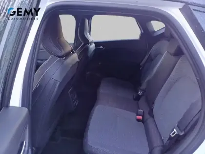 Photo 9 Renault Captur  E-Tech full hybrid 160 ch