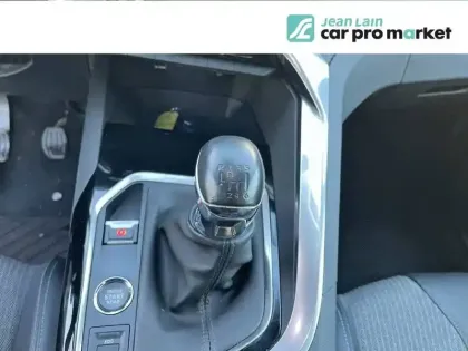 Photo 15 Peugeot 3008  PureTech 130ch S&S BVM6