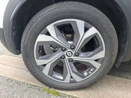 Photo 12 Renault Captur  E-Tech 145 - 21