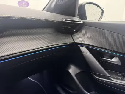 Photo 27 Peugeot 208  PureTech 130 S&S EAT8