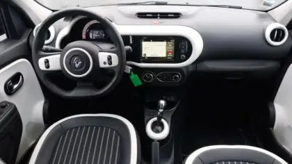 Photo 8 Renault Twingo  III Achat Intégral - 21