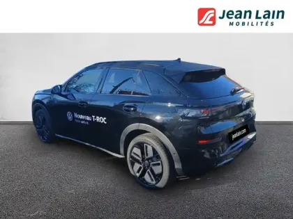 Photo 6 Volkswagen T-roc  1.5 eTSI EVO2 Hybrid 150 ch DSG7