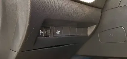 Photo 23 Peugeot 208  PureTech 100 S&S EAT8