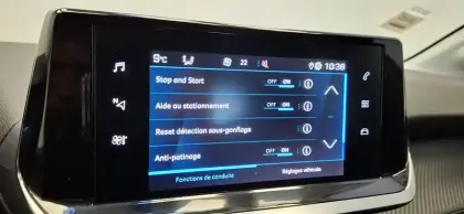 Photo 20 Peugeot 208  PureTech 100 S&S EAT8