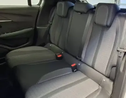 Photo 2 Peugeot 208  PureTech 100 S&S EAT8