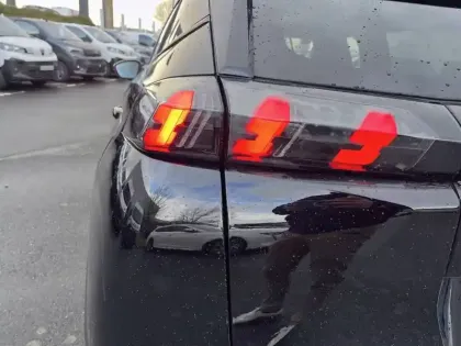 Photo 16 Peugeot 2008  PureTech 100 S&S BVM6