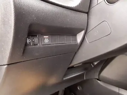 Photo 46 Peugeot 2008  PureTech 100 S&S BVM6