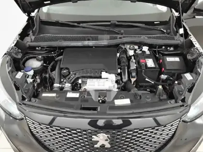 Photo 48 Peugeot 2008  PureTech 100 S&S BVM6