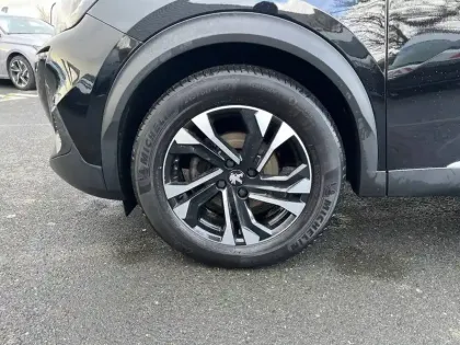 Photo 12 Peugeot 2008  PureTech 100 S&S BVM6