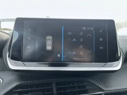 Photo 23 Peugeot 2008  PureTech 100 S&S BVM6