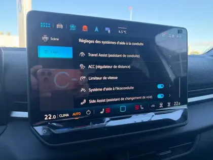 Photo 22 Volkswagen T-roc  1.5 eTSI EVO2 Hybrid 150 ch DSG7