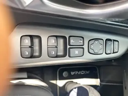 Photo 13 Hyundai Kona  Electrique 39 kWh - 136 ch