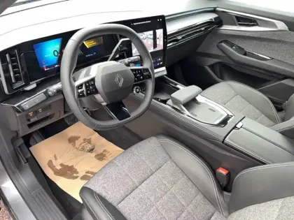 Photo 24 Renault Espace  E-Tech full hybrid 200 GSR2