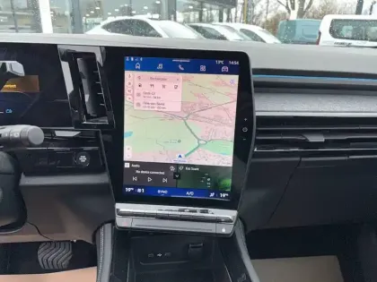 Photo 11 Renault Espace  E-Tech full hybrid 200 GSR2