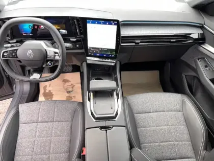 Photo 9 Renault Espace  E-Tech full hybrid 200 GSR2