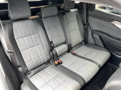 Photo 15 Renault Espace  E-Tech full hybrid 200 GSR2