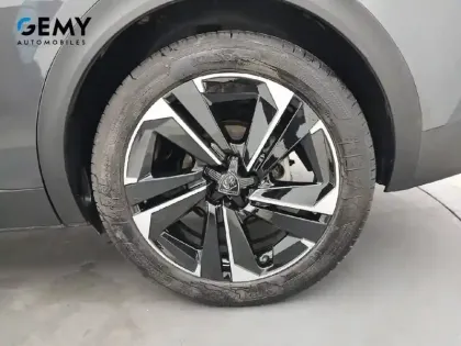 Photo 32 Peugeot 408  PureTech 130 ch S&S EAT8