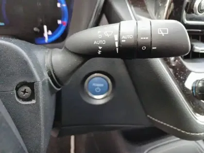 Photo 21 Toyota Corolla  Hybride 122h